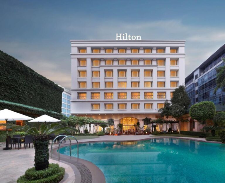Escorts service in Hilton Mumbai